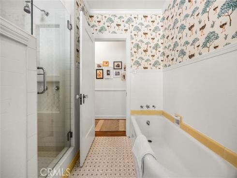 1330 S Broadway , Santa Ana, CA