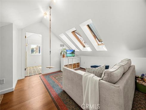 1330 S Broadway , Santa Ana, CA