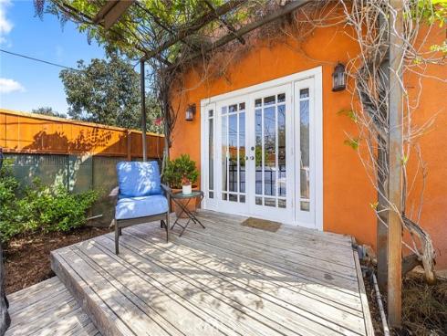 1330 S Broadway , Santa Ana, CA