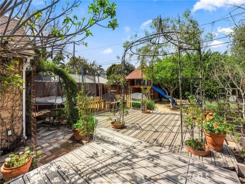 1330 S Broadway , Santa Ana, CA