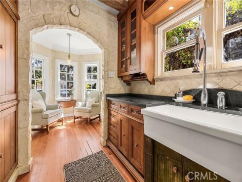 1330 S Broadway , Santa Ana, CA