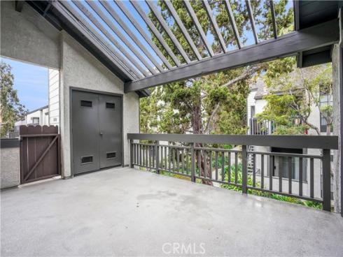 2512 W Macarthur B Boulevard, Santa Ana, CA