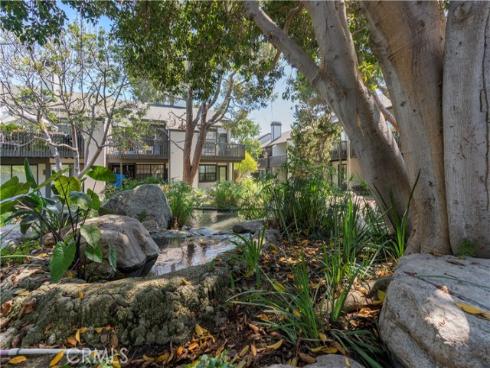 2512 W Macarthur B Boulevard, Santa Ana, CA