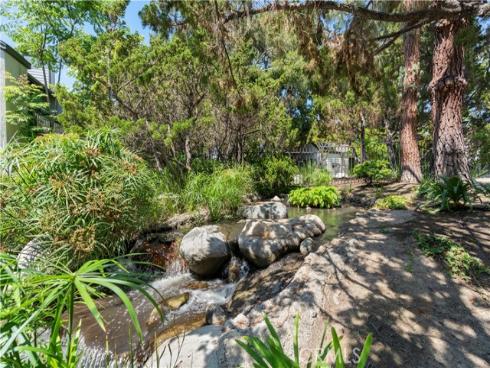 2512 W Macarthur B Boulevard, Santa Ana, CA