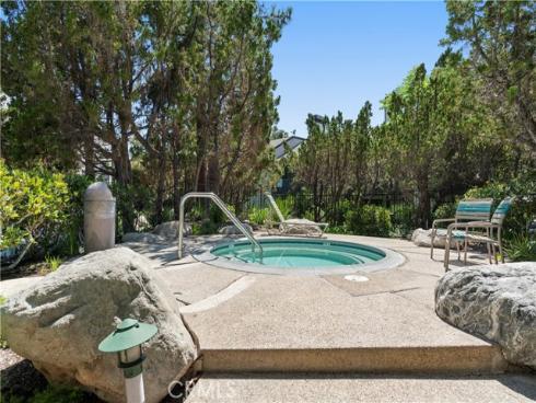 2512 W Macarthur B Boulevard, Santa Ana, CA