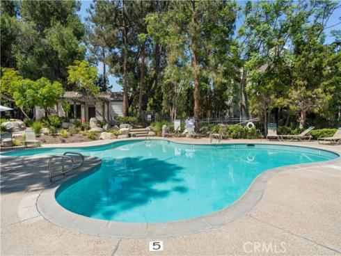 2512 W Macarthur B Boulevard, Santa Ana, CA