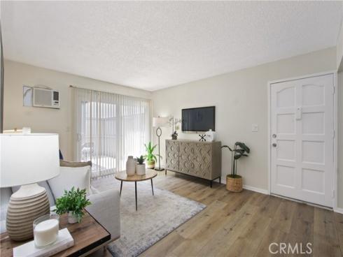 1001 W Stevens 129 Avenue, Santa Ana, CA