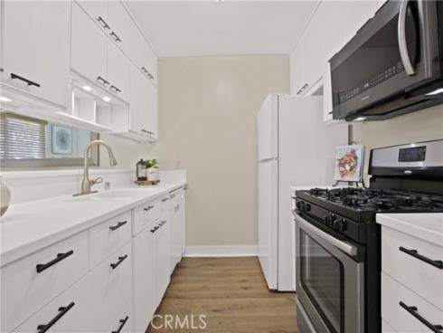 1001 W Stevens 129 Avenue, Santa Ana, CA