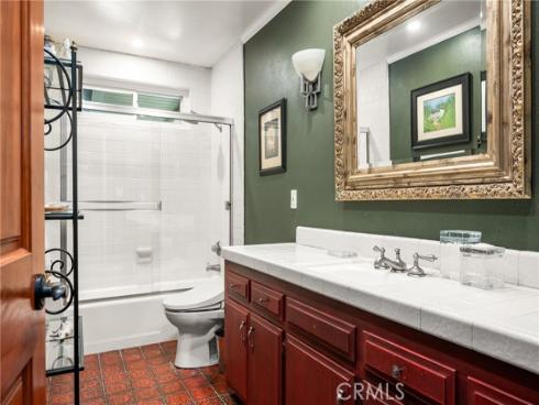 433 W Santa Clara Avenue, Santa Ana, CA