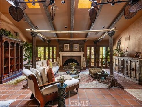 433 W Santa Clara Avenue, Santa Ana, CA