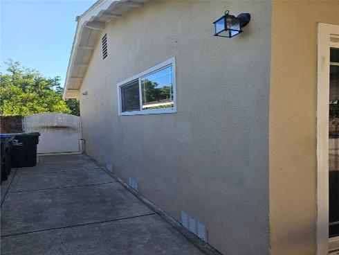 1043 W Orange   Road, Santa Ana, CA