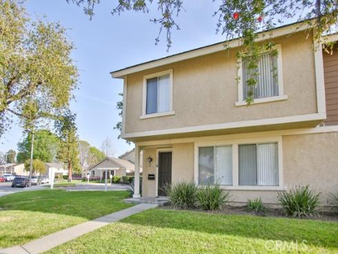 240  Carriage  D  Drive, Santa Ana, CA