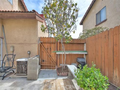 4018 W 5th J Street, Santa Ana, CA