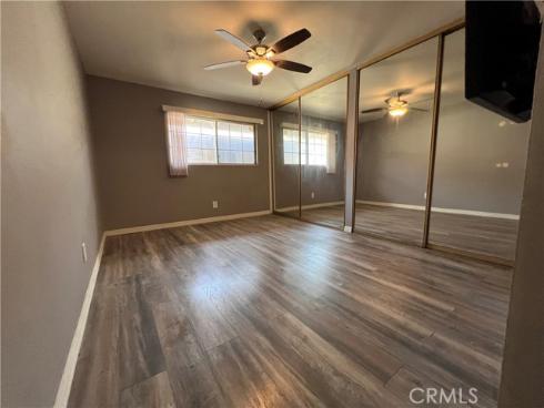 521 S Lyon 45 Street, Santa Ana, CA