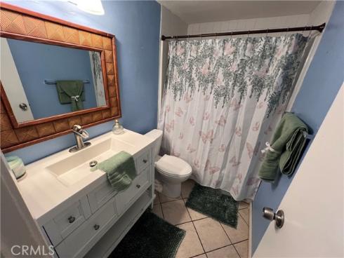 521 S Lyon 45 Street, Santa Ana, CA