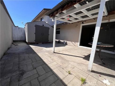 521 S Lyon 45 Street, Santa Ana, CA