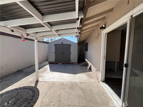 521 S Lyon 45 Street, Santa Ana, CA