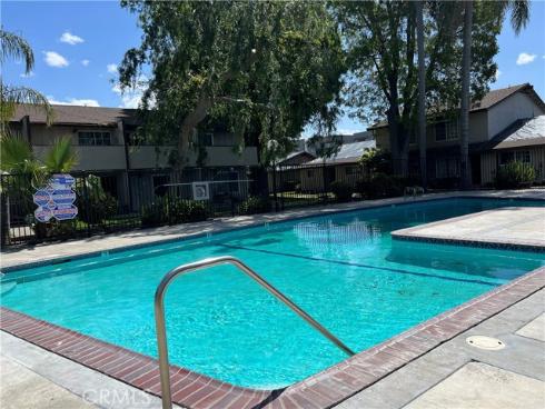 521 S Lyon 45 Street, Santa Ana, CA