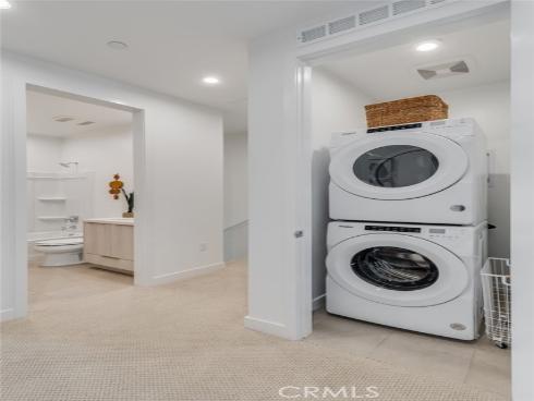 627 S Lyon Street, Santa Ana, CA