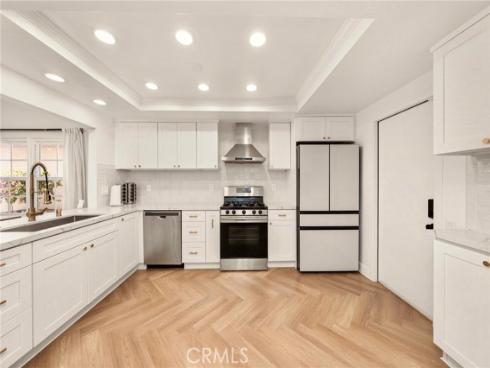 1927 E Fruit Street, Santa Ana, CA