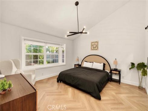 1927 E Fruit Street, Santa Ana, CA