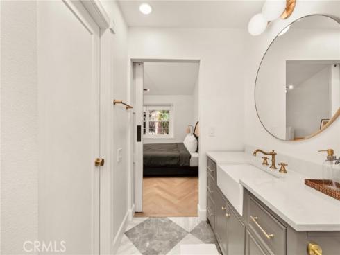 1927 E Fruit Street, Santa Ana, CA