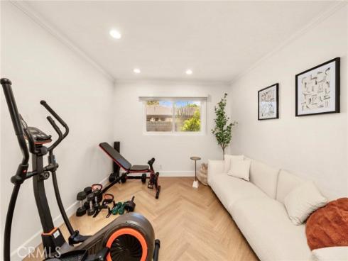 1927 E Fruit Street, Santa Ana, CA