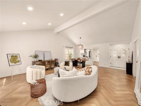 1927 E Fruit Street, Santa Ana, CA