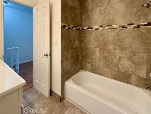 1001 E Grant D3 Street, Santa Ana, CA