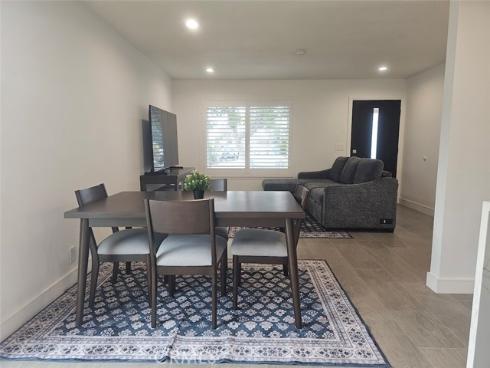 822 E Borchard Avenue, Santa Ana, CA