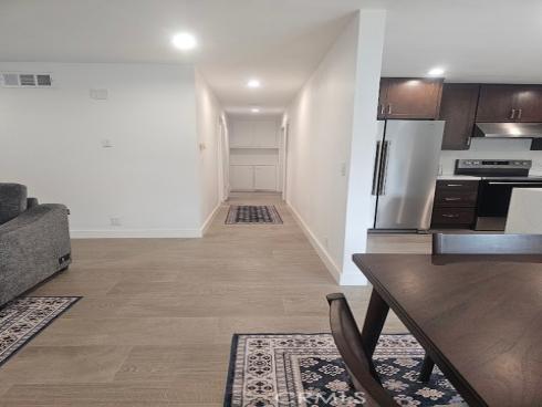 822 E Borchard Avenue, Santa Ana, CA