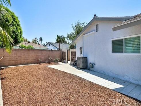 822 E Borchard Avenue, Santa Ana, CA