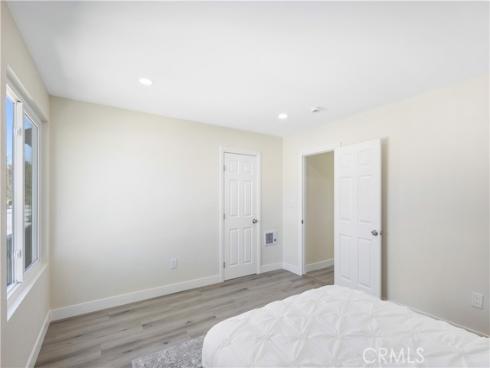 1000 W Macarthur  106  Boulevard, Santa Ana, CA