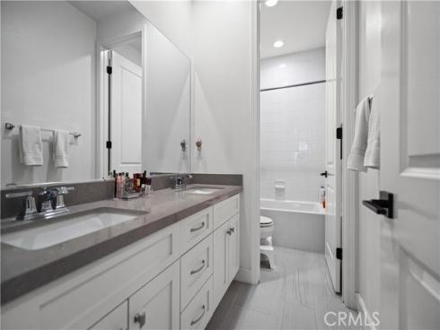 2020 Picasso , Santa Ana, CA