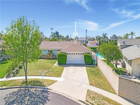 18172 Saint Moritz Circle, Santa Ana, CA