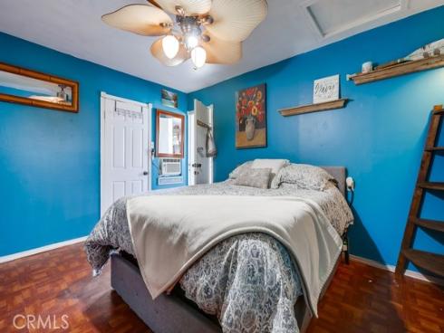 1127 W. Myrtle St. , Santa Ana, CA