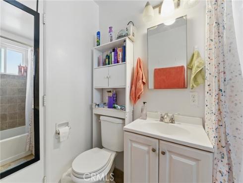 611 S Orange 11 Avenue, Santa Ana, CA