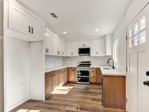 1226 W Walnut Street, Santa Ana, CA