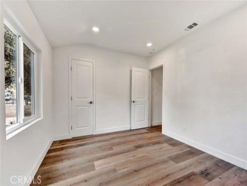 1226 W Walnut Street, Santa Ana, CA