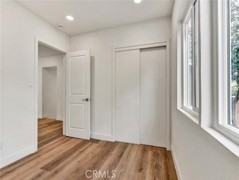 1226 W Walnut Street, Santa Ana, CA