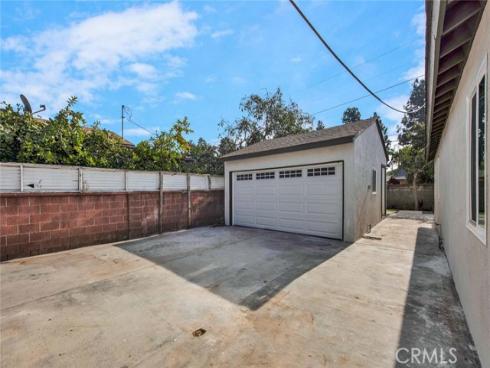 1226 W Walnut Street, Santa Ana, CA