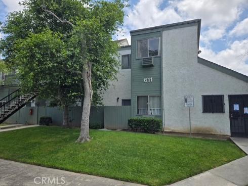 611 N Bristol  1  Street, Santa Ana, CA