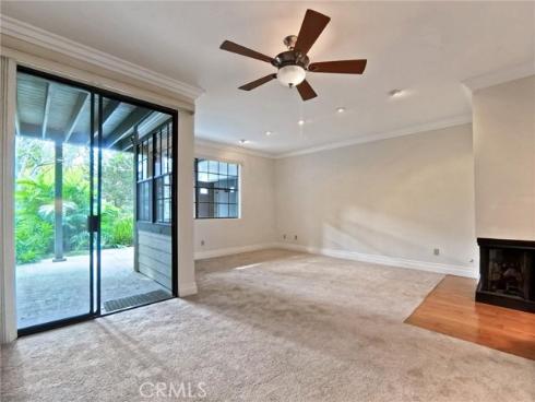 2516 W Macarthur C Boulevard, Santa Ana, CA