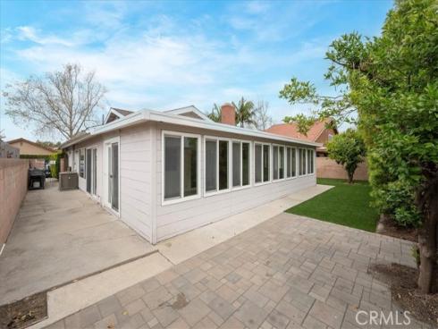 3205 S Sycamore   Street, Santa Ana, CA