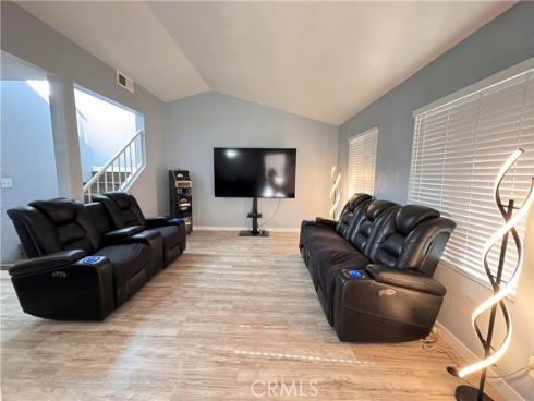 1725 W 3rd  1  Street, Santa Ana, CA