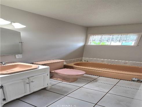 1922 Meriday Lane, Santa Ana, CA