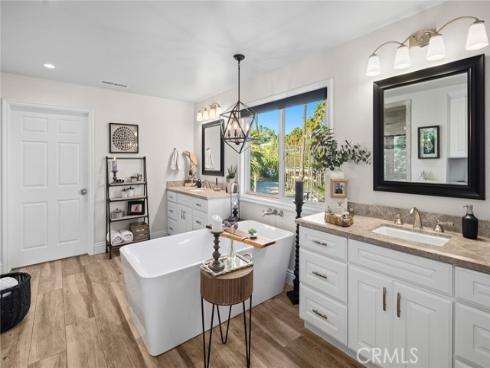 2121 Valhalla Drive, Santa Ana, CA