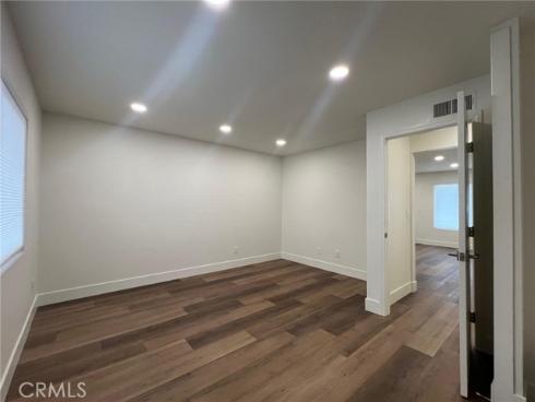 1400 W Warner 60 Avenue, Santa Ana, CA