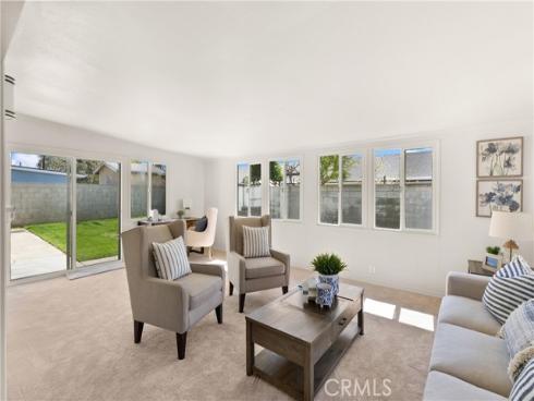 2902 W Raymar Street, Santa Ana, CA