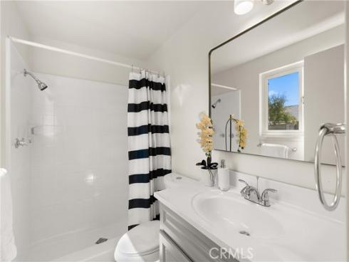 2902 W Raymar Street, Santa Ana, CA